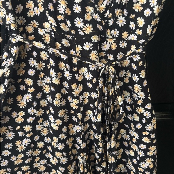 American Eagle Outfitters Black and White Wrap Sundress with Bishop Sleeves - Picture 2 of 6